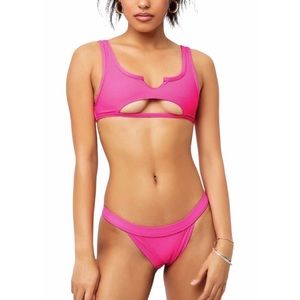 Frankies Bikinis hot pink swim pair💓